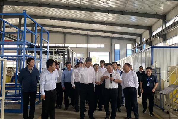 內蒙古自治區(qū)黨委常委、通遼市委書記孟憲東攜考察團到一諾環(huán)境考察指導